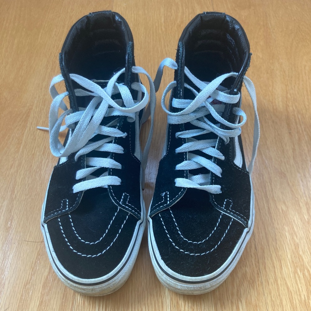 Vans Off The Wall - SK8-Hi - Sneakers - Black -
Unisex